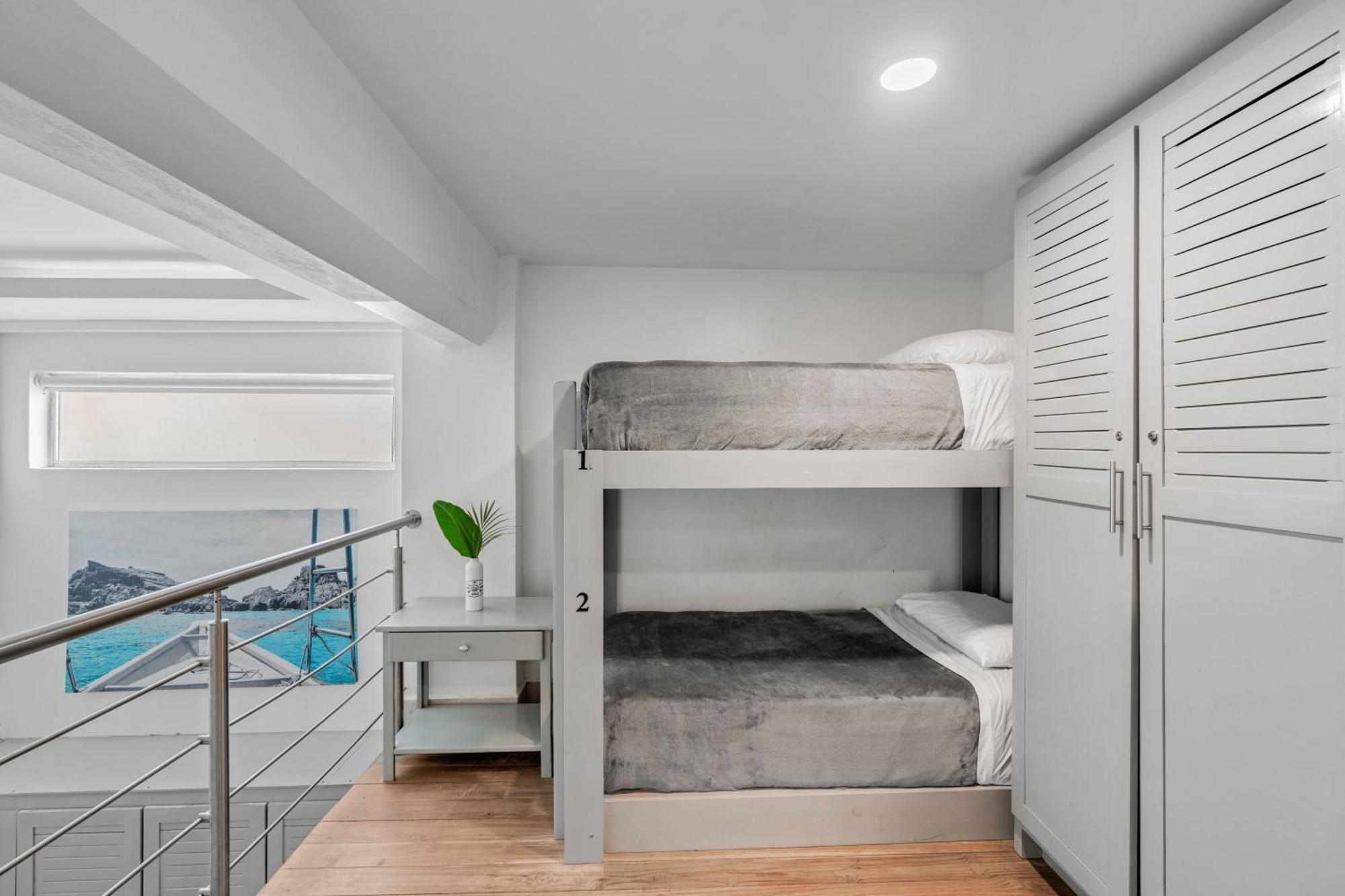 Iguana Surf Camp Hotel Tamarindo Ngoại thất bức ảnh