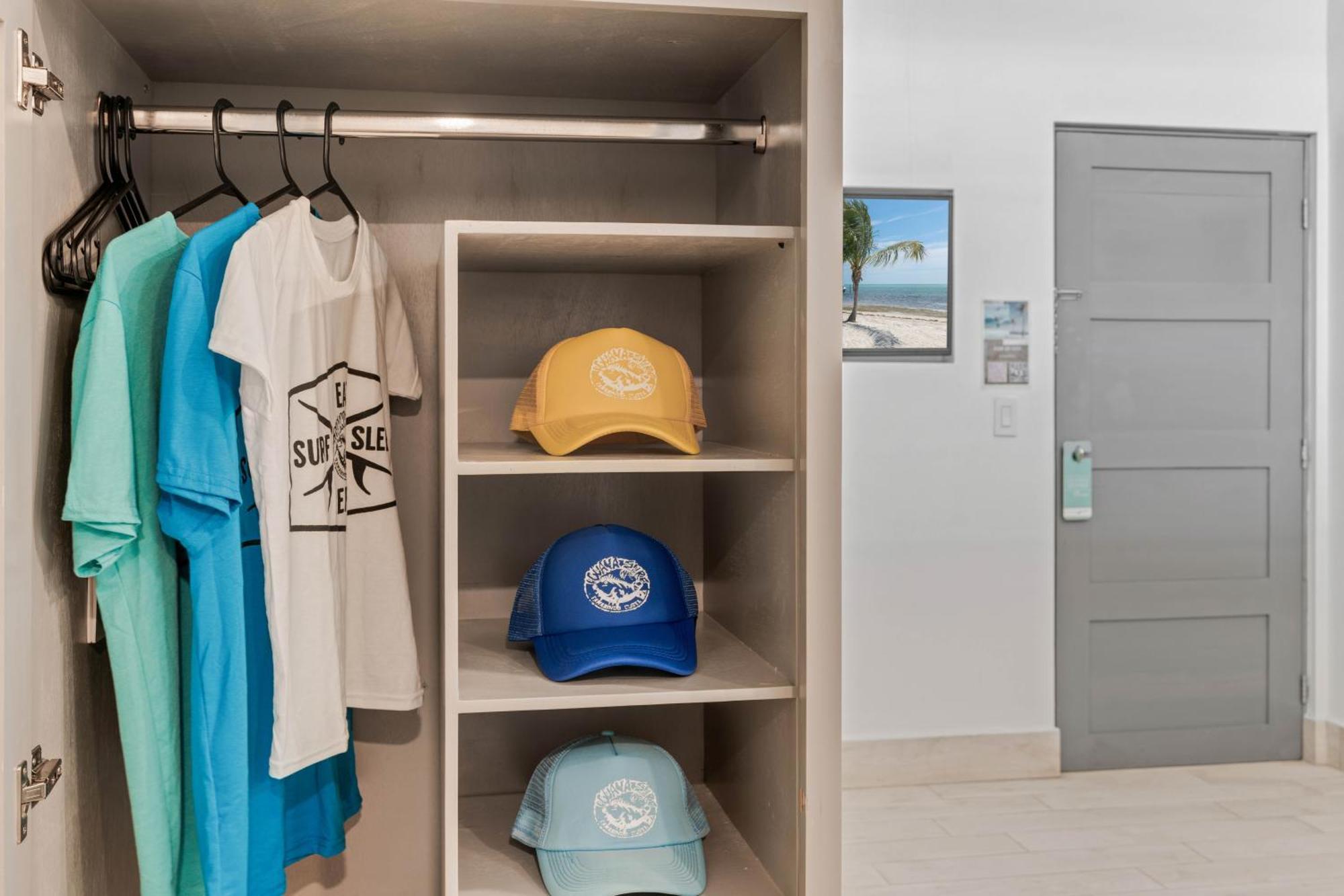 Iguana Surf Camp Hotel Tamarindo Ngoại thất bức ảnh